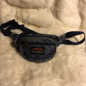 🌺Original Everest sports fanny pack